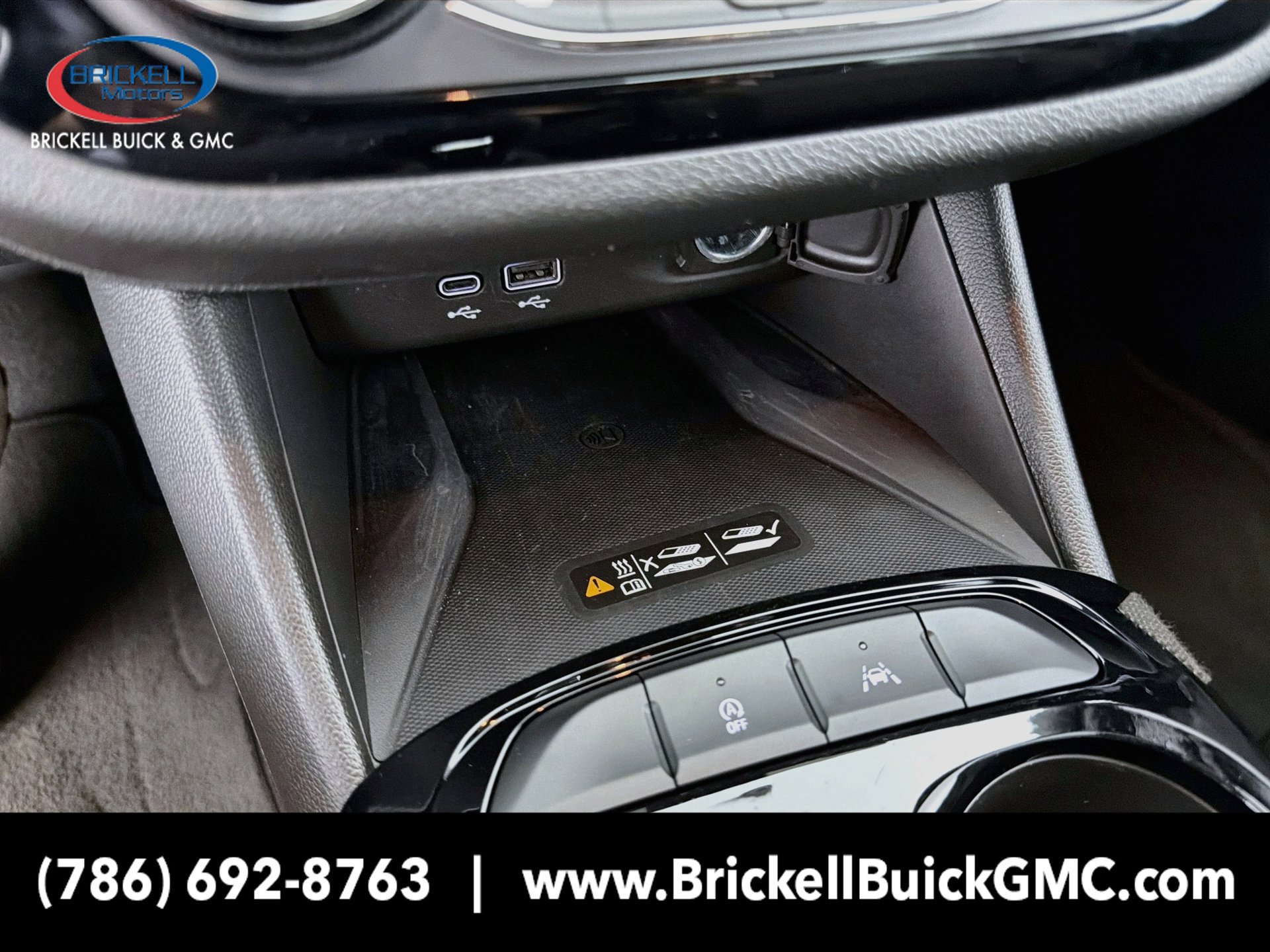 Used 2025 Buick Envista Sport Touring w/ Convenience I Package FWD image 31