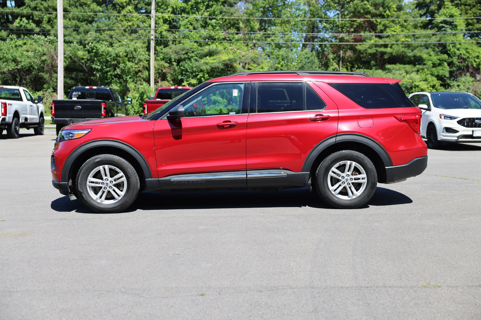 Certified 2023 Ford Explorer XLT AWD/4WD image 6
