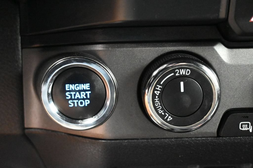 Used 2022 Toyota Tacoma TRD Sport w/ Technology Package AWD/4WD image 13