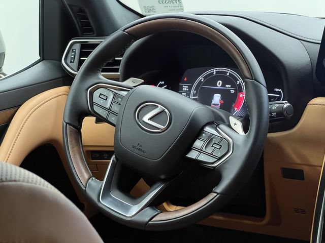 Certified 2024 Lexus LX 600 4WD w/ Luxury Package image 15
