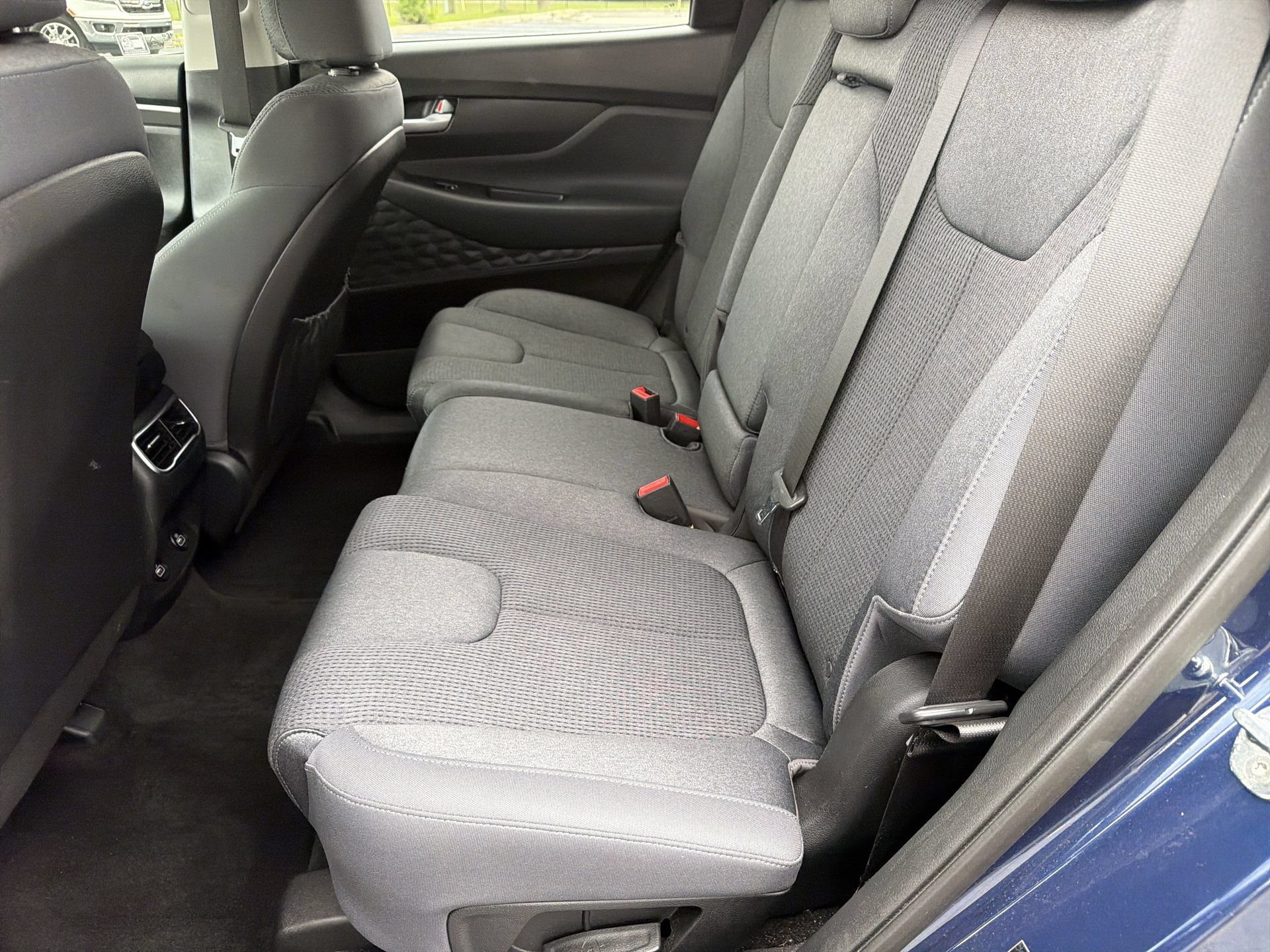 Used 2021 Hyundai Santa Fe SE FWD image 18