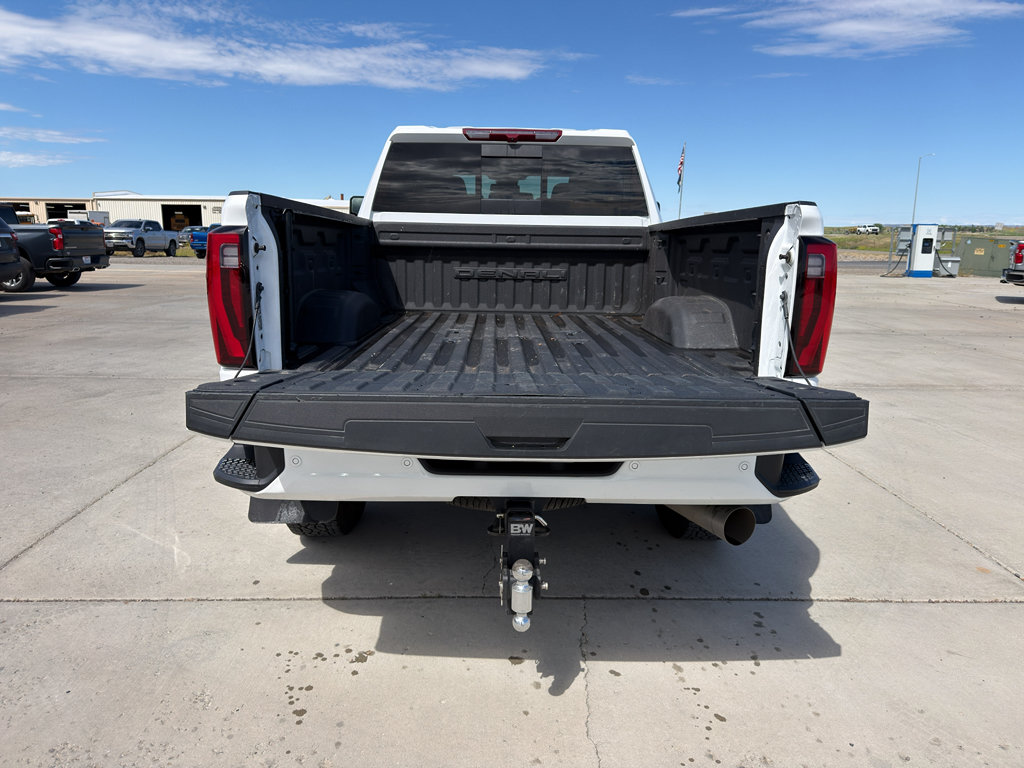 Used 2024 GMC Sierra 2500 Denali AWD/4WD image 5