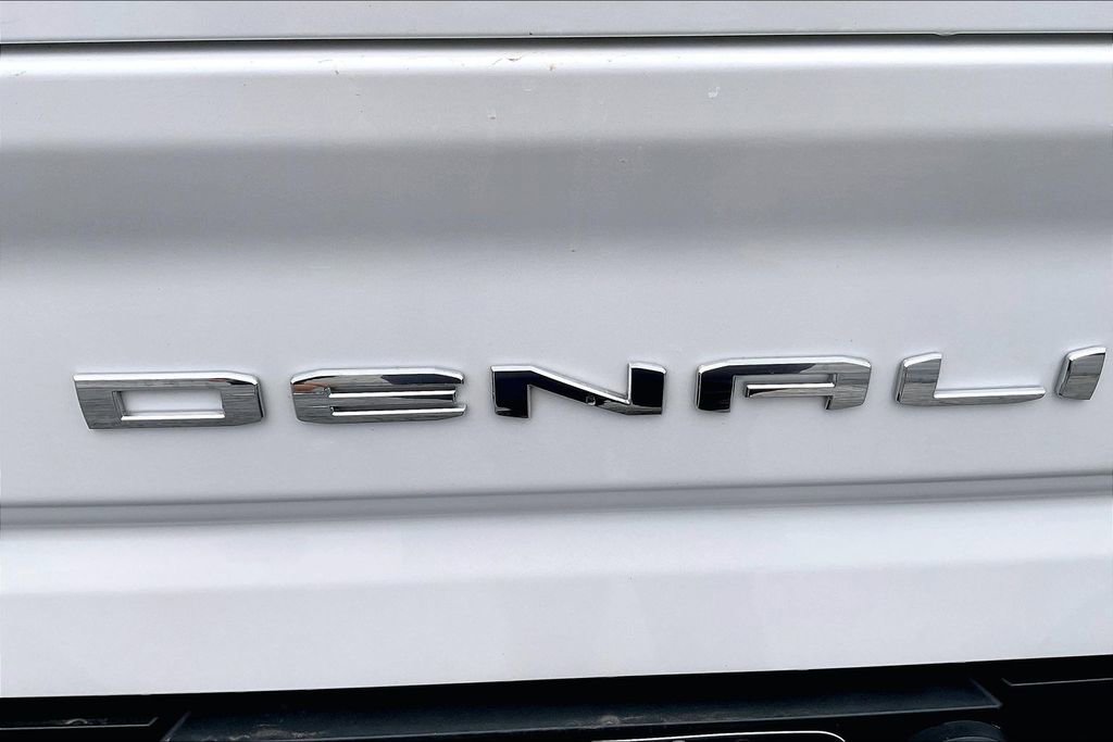 Used 2024 GMC Sierra 3500 Denali Ultimate image 25