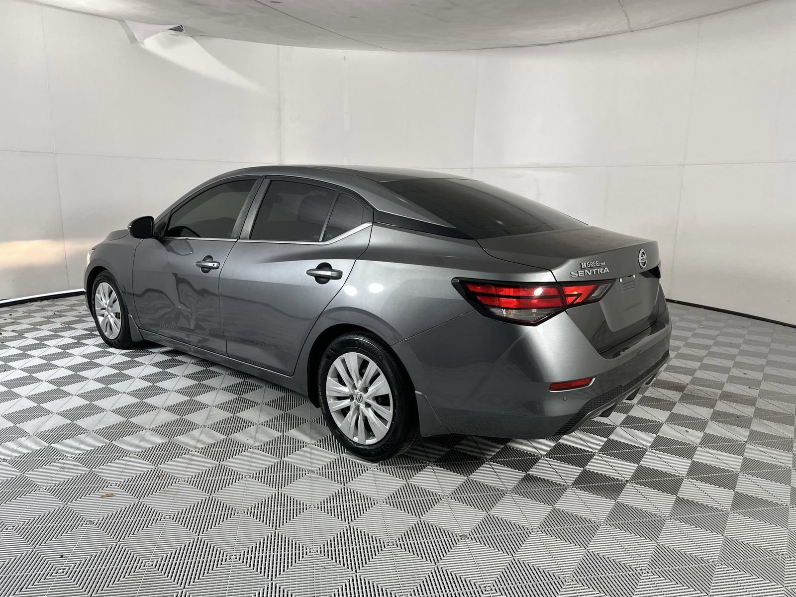 Used 2020 Nissan Sentra S FWD image 6