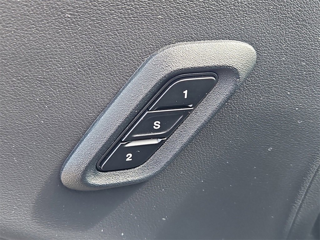 Used 2023 Dodge Challenger R/T w/ T/A Package image 21