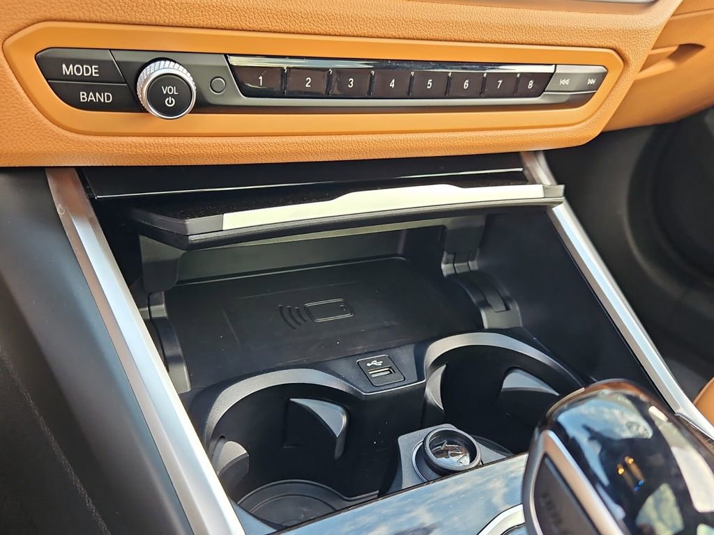 Used 2022 BMW 330e xDrive 330e xDrive w/ Premium Package image 23