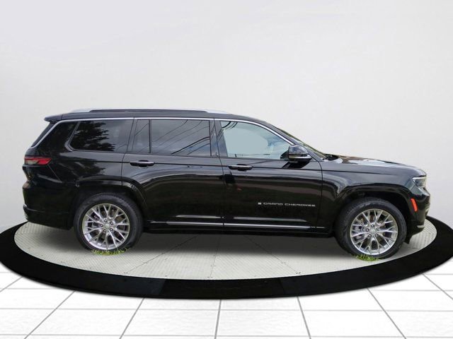 Used 2021 Jeep Grand Cherokee L Summit w/ Advanced Protech Group IV image 2