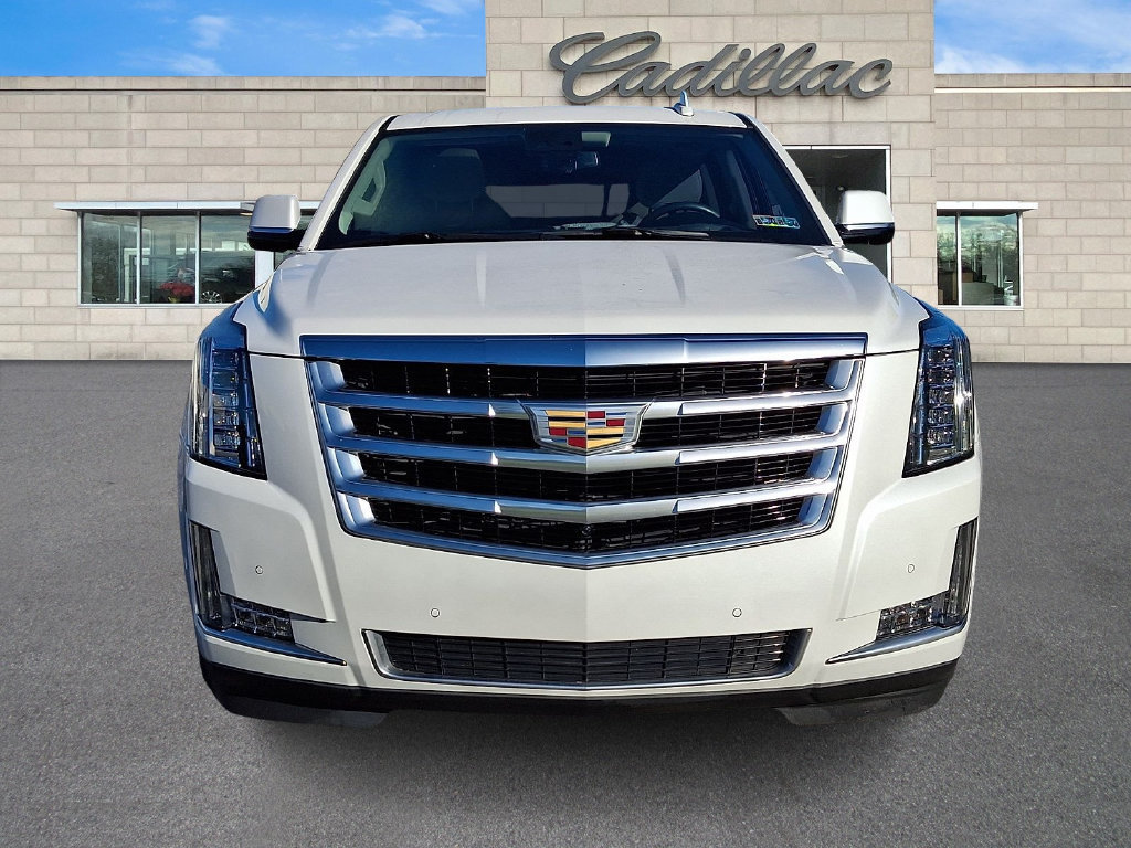 Used 2020 Cadillac Escalade Luxury AWD/4WD image 3