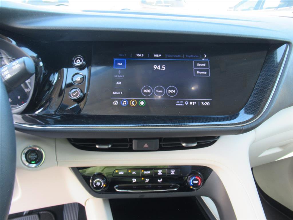 Used 2023 Buick Envision Preferred image 22