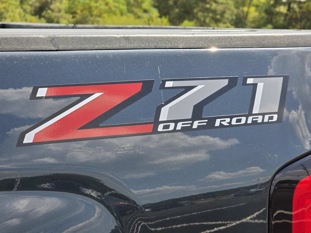 Used 2019 Chevrolet Silverado 2500 LT w/ Texas Edition AWD/4WD image 46