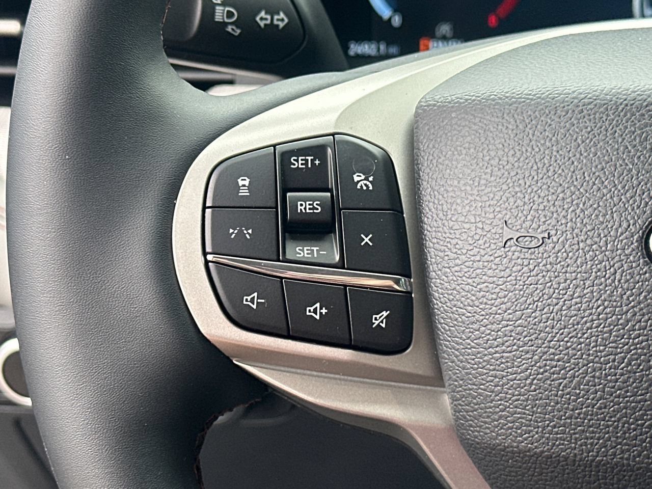 New 2026 Ford Explorer Active w/ Active Comfort Package RWD image 25