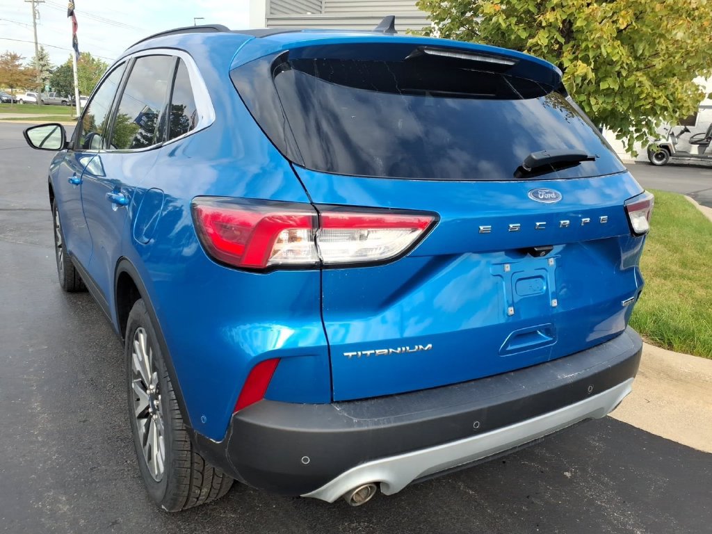 Certified 2021 Ford Escape Titanium AWD/4WD image 6