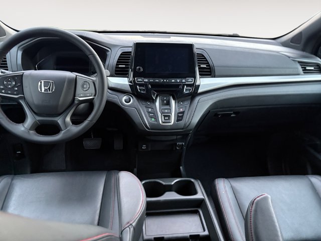 Used 2023 Honda Odyssey Sport image 10