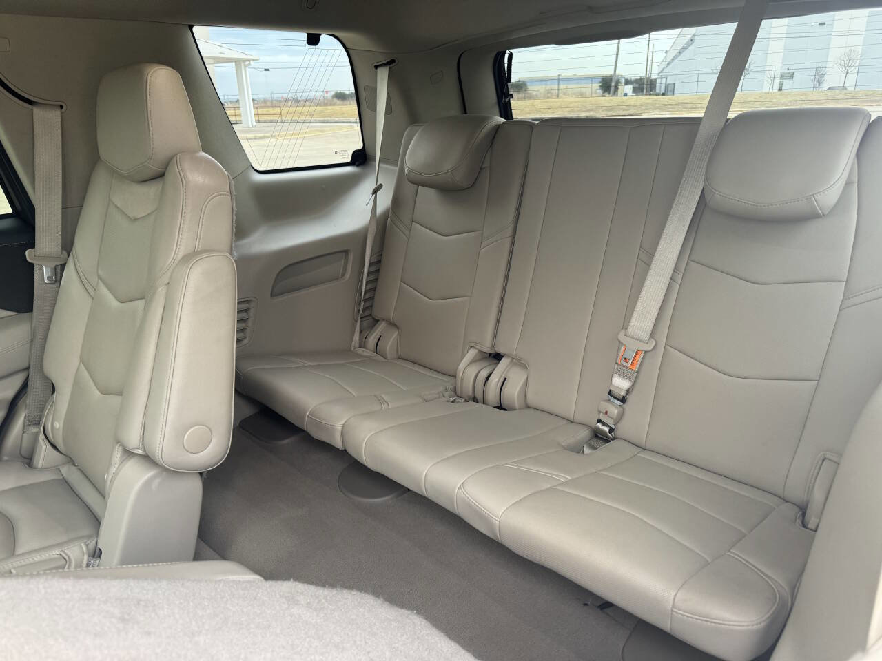 Used 2018 Cadillac Escalade Luxury image 13