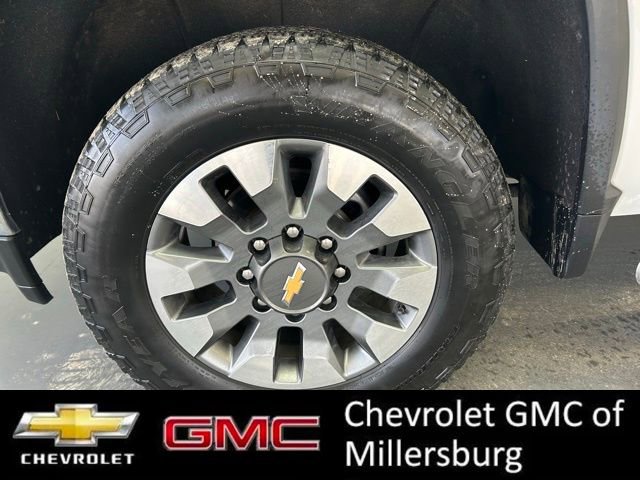 Used 2022 Chevrolet Silverado 2500 LT w/ Convenience Package image 11
