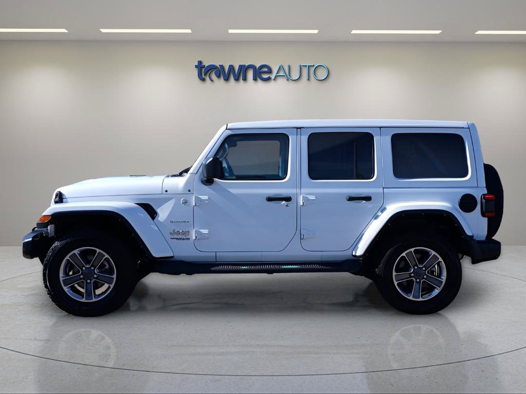 Used 2022 Jeep Wrangler Unlimited Sahara w/ LED Lighting Group AWD/4WD image 2