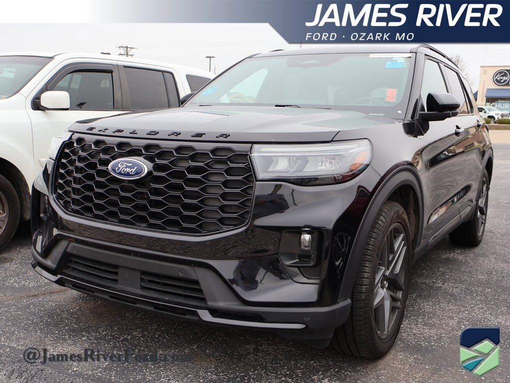Used 2025 Ford Explorer ST-Line w/ ST-Line Street Pack