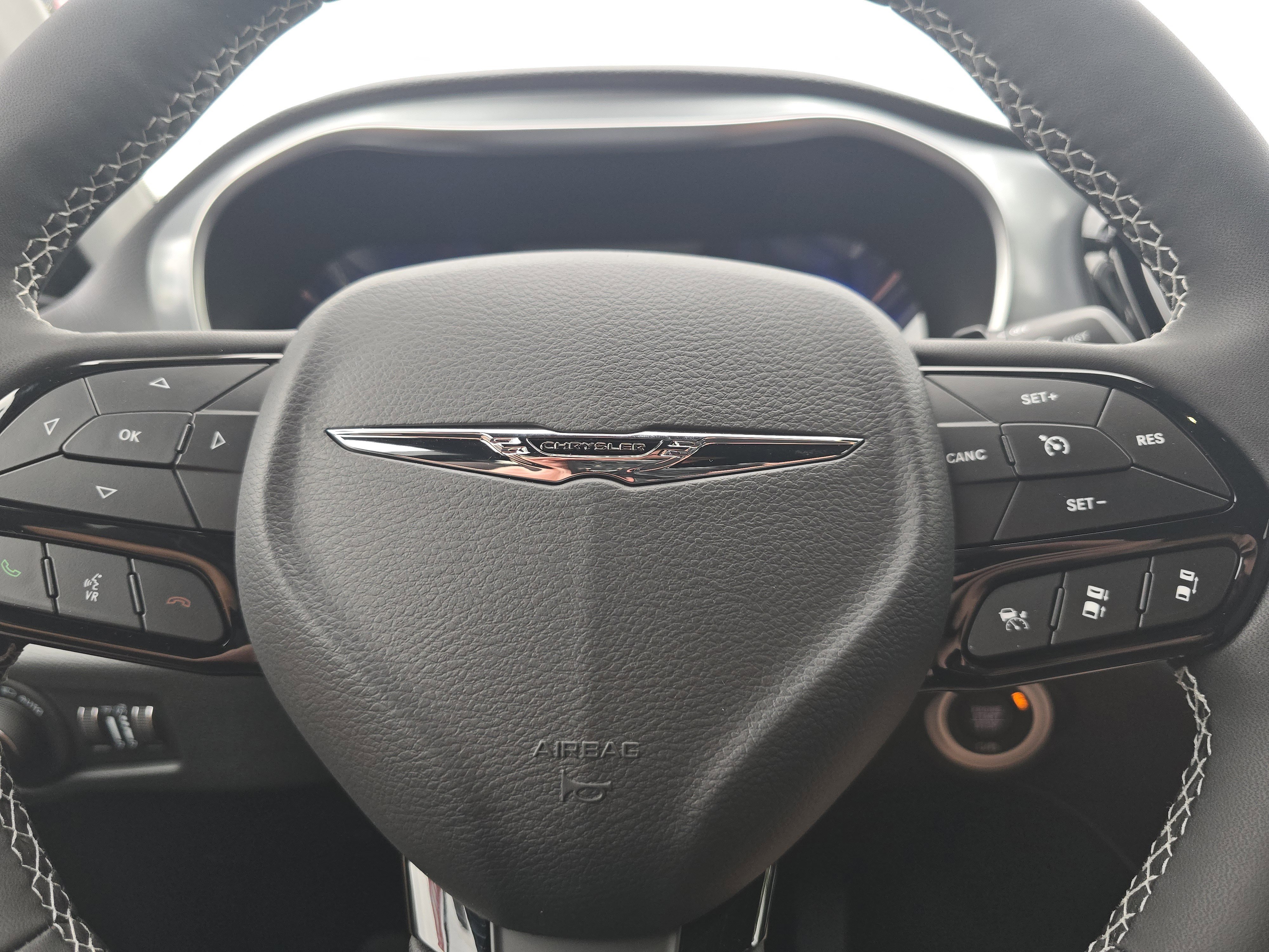 New 2026 Chrysler Pacifica Limited w/ S Appearance Package image 29