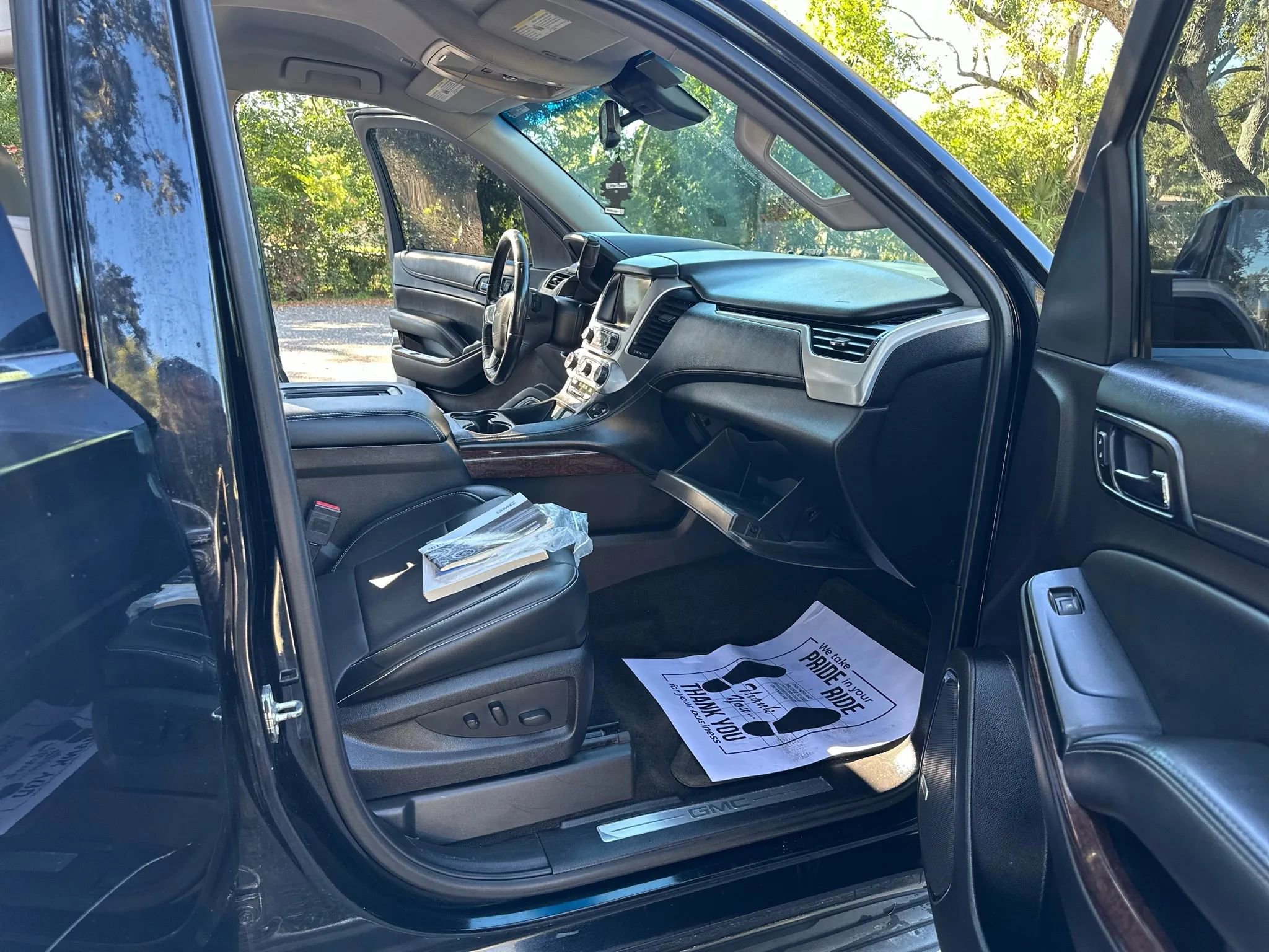 Used 2016 GMC Yukon SLT image 6