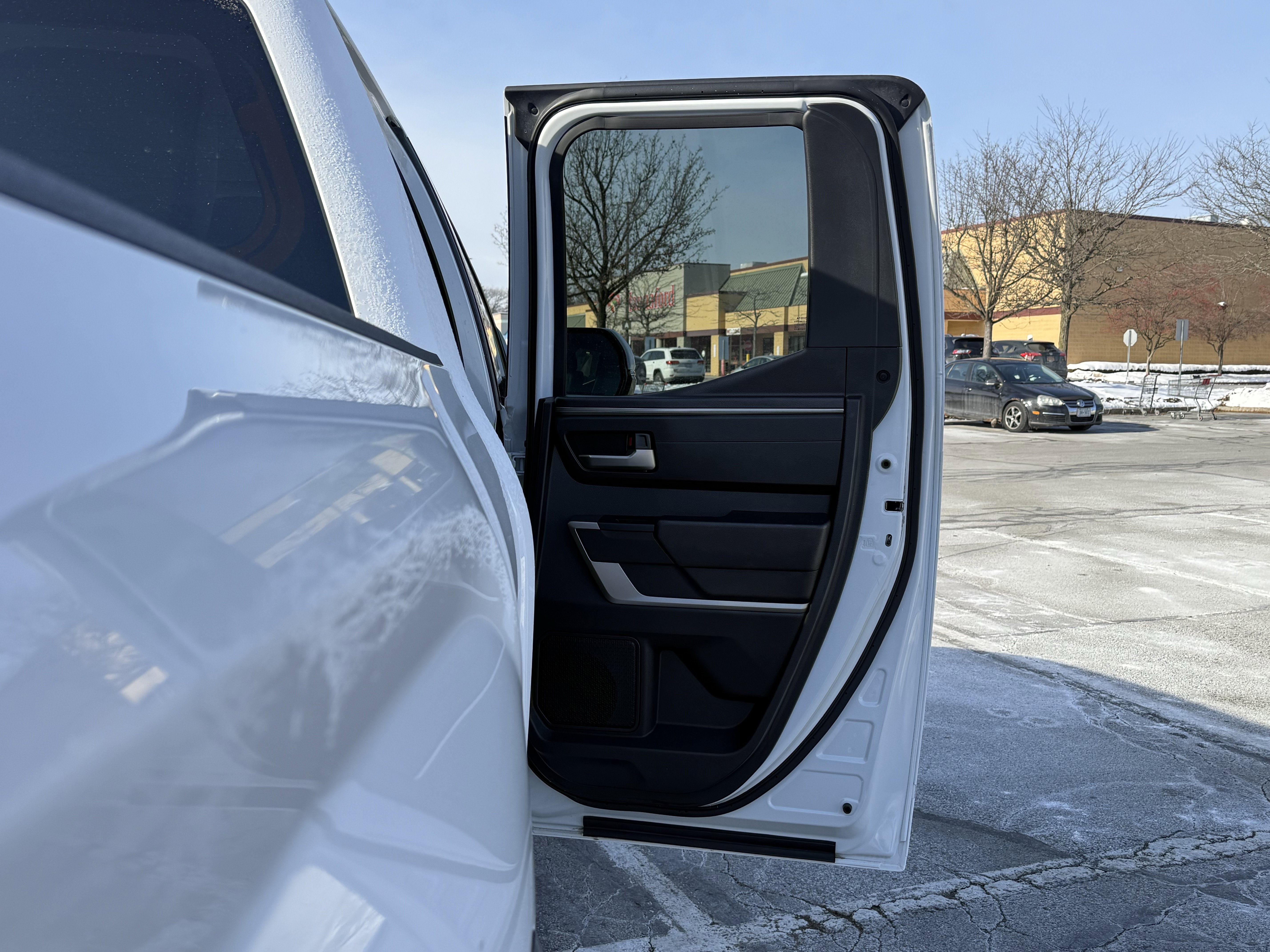 Used 2022 Toyota Tundra Limited image 34