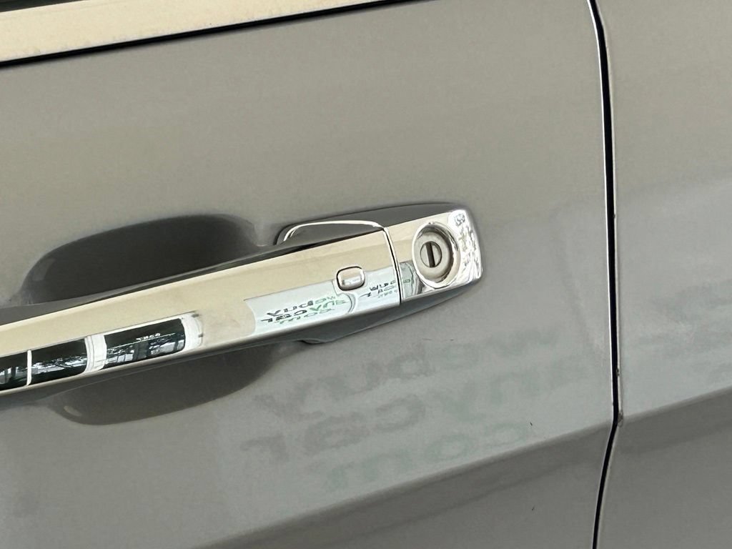 Used 2019 Jeep Grand Cherokee Overland RWD image 19