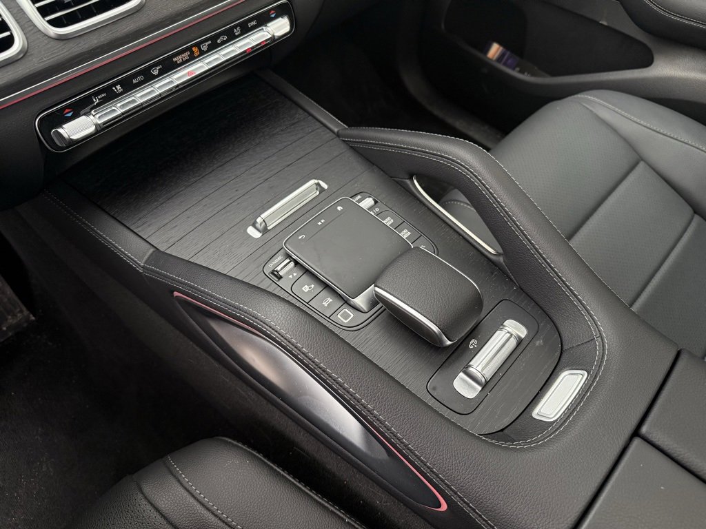 Used 2025 Mercedes-Benz GLS 450 4MATIC image 29