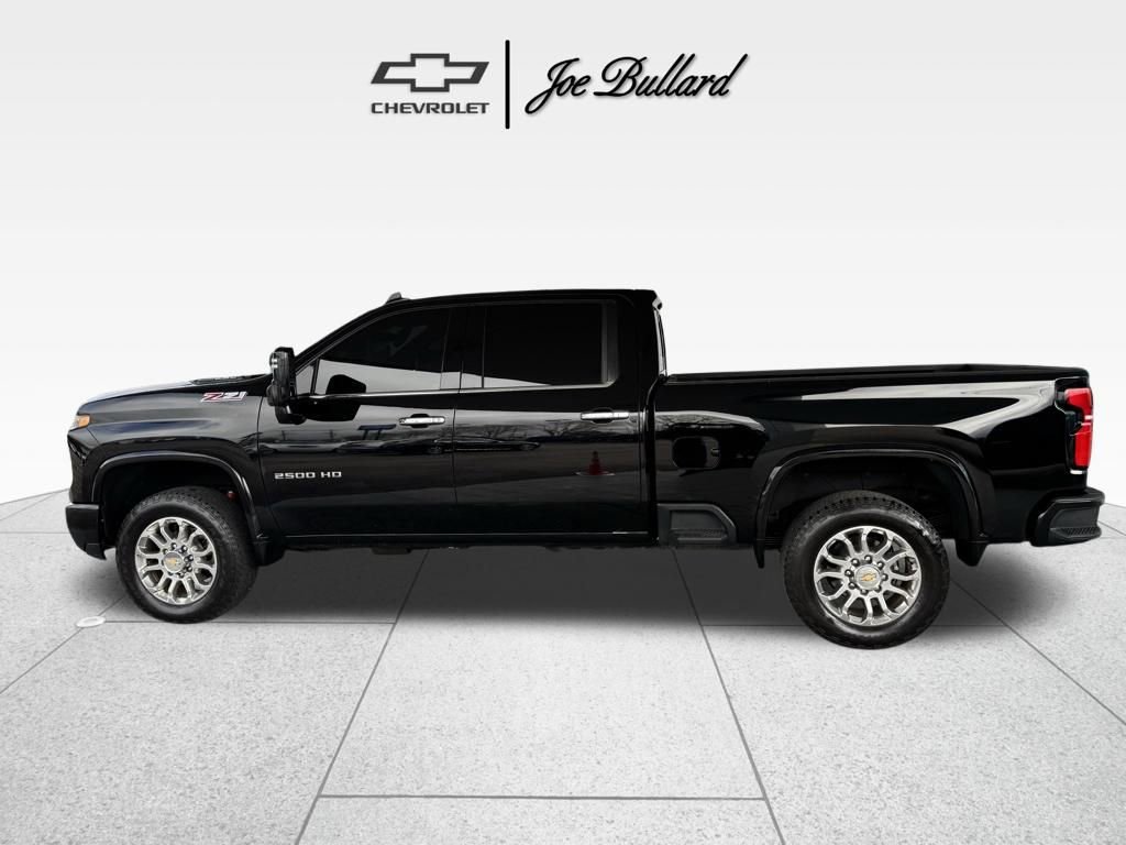 Used 2024 Chevrolet Silverado 2500 LTZ w/ LTZ Convenience Package image 6