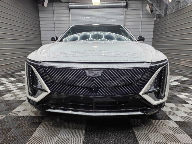 Used 2024 Cadillac Lyriq Tech w/ Driver Assist Package AWD/4WD image 3
