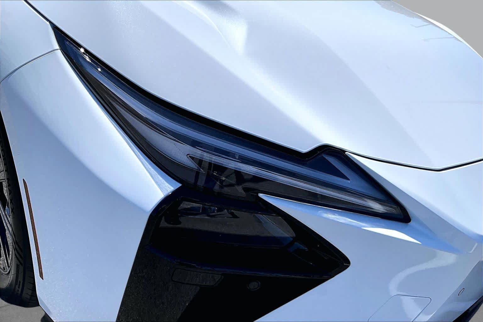New 2026 Lexus ES 350e FWD image 21