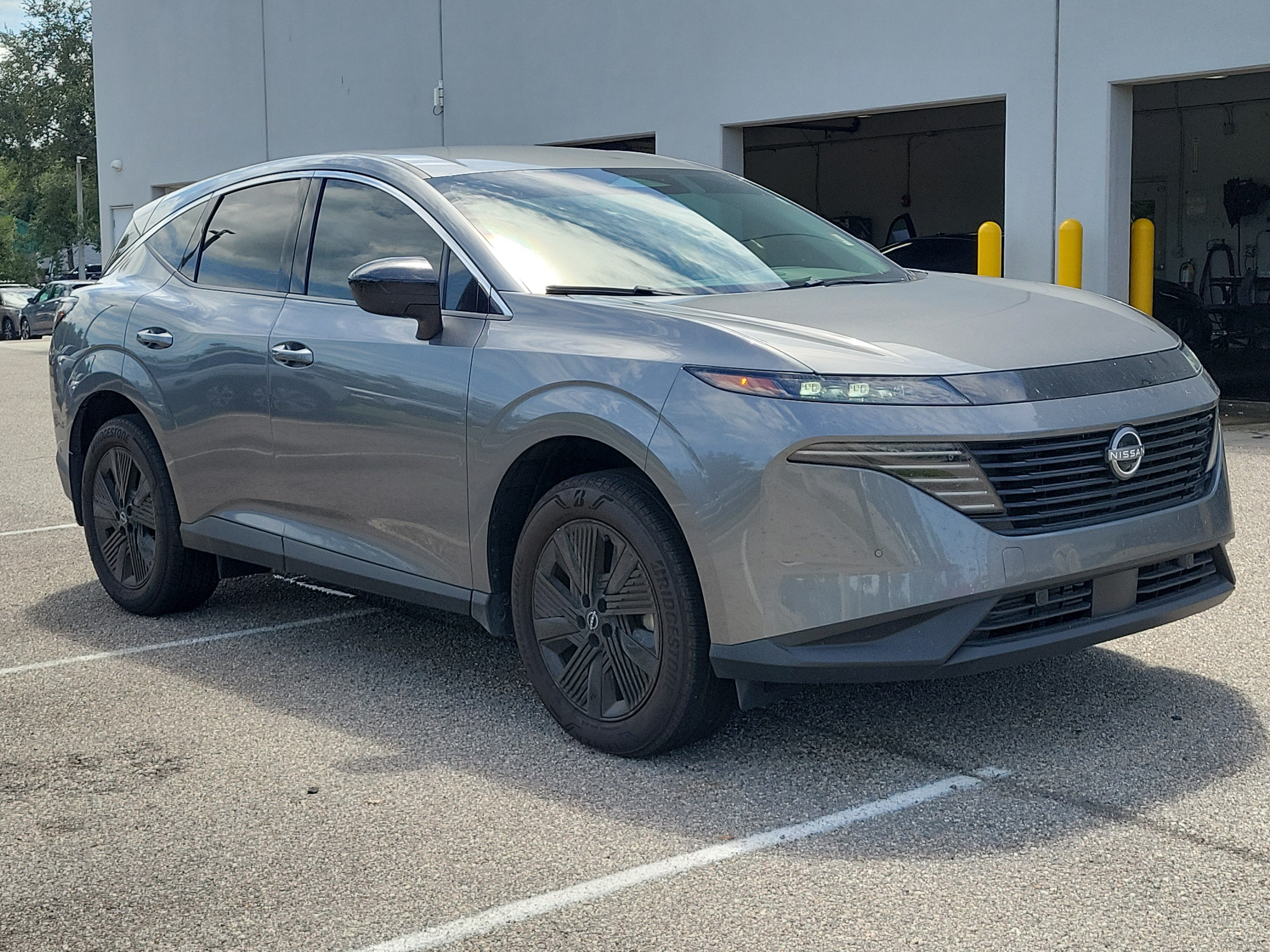Certified 2025 Nissan Murano SV AWD/4WD image 3