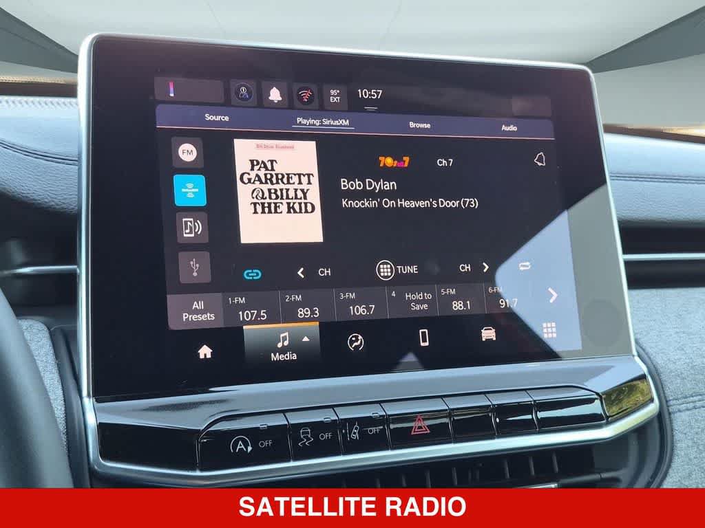 Used 2024 Jeep Compass Latitude AWD/4WD image 28