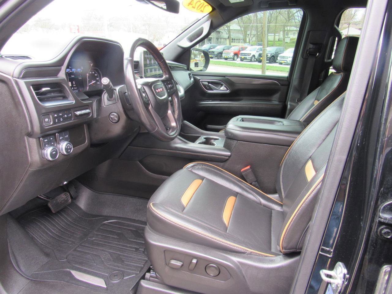 Used 2021 GMC Yukon XL AT4 w/ AT4 Premium Package image 13