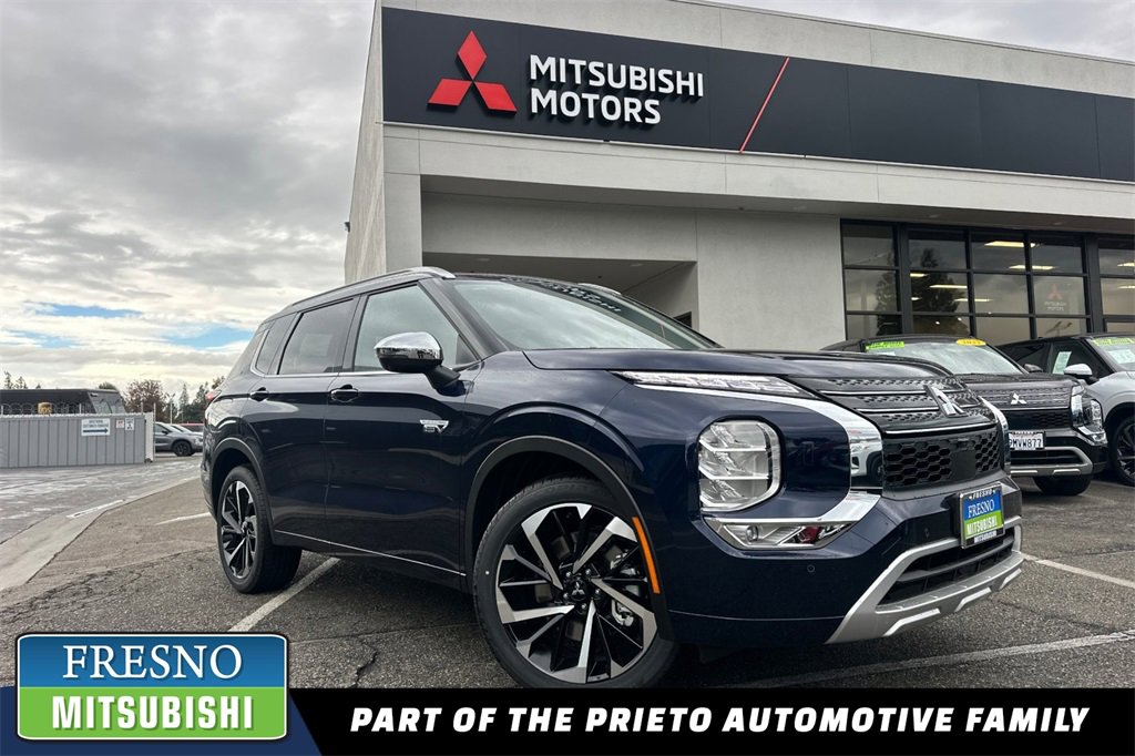 New 2025 Mitsubishi Outlander SEL