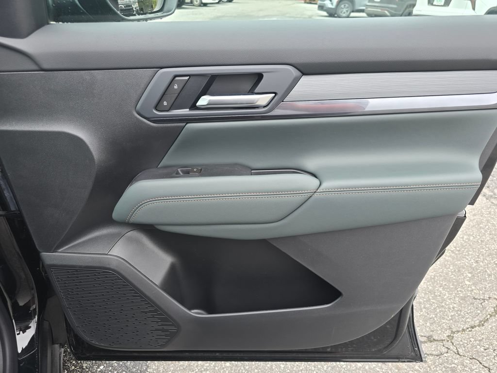 New 2026 GMC Terrain AT4 w/ Technology Package II AWD/4WD image 36