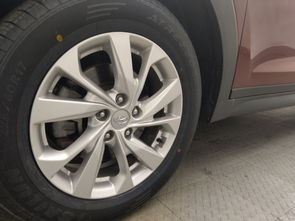 Used 2019 Hyundai Tucson Value FWD image 31