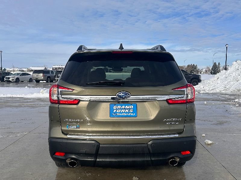 Used 2025 Subaru Ascent Limited AWD/4WD image 6