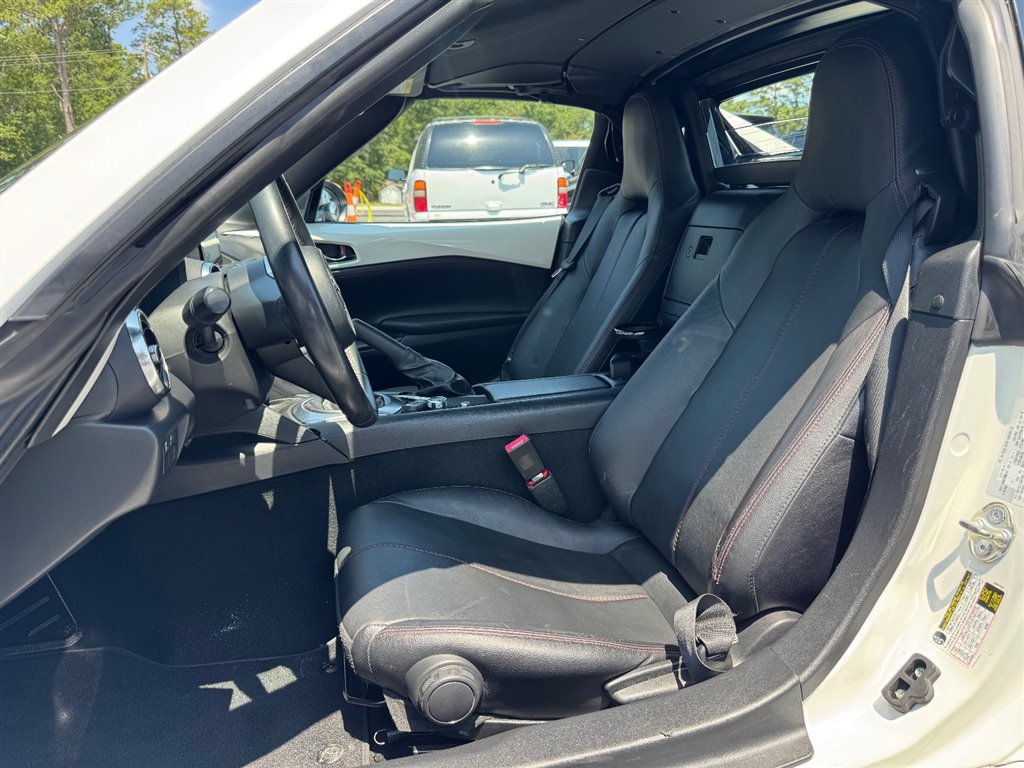Used 2019 MAZDA MX-5 Miata RF Grand Touring w/ GT-S Package RWD image 17