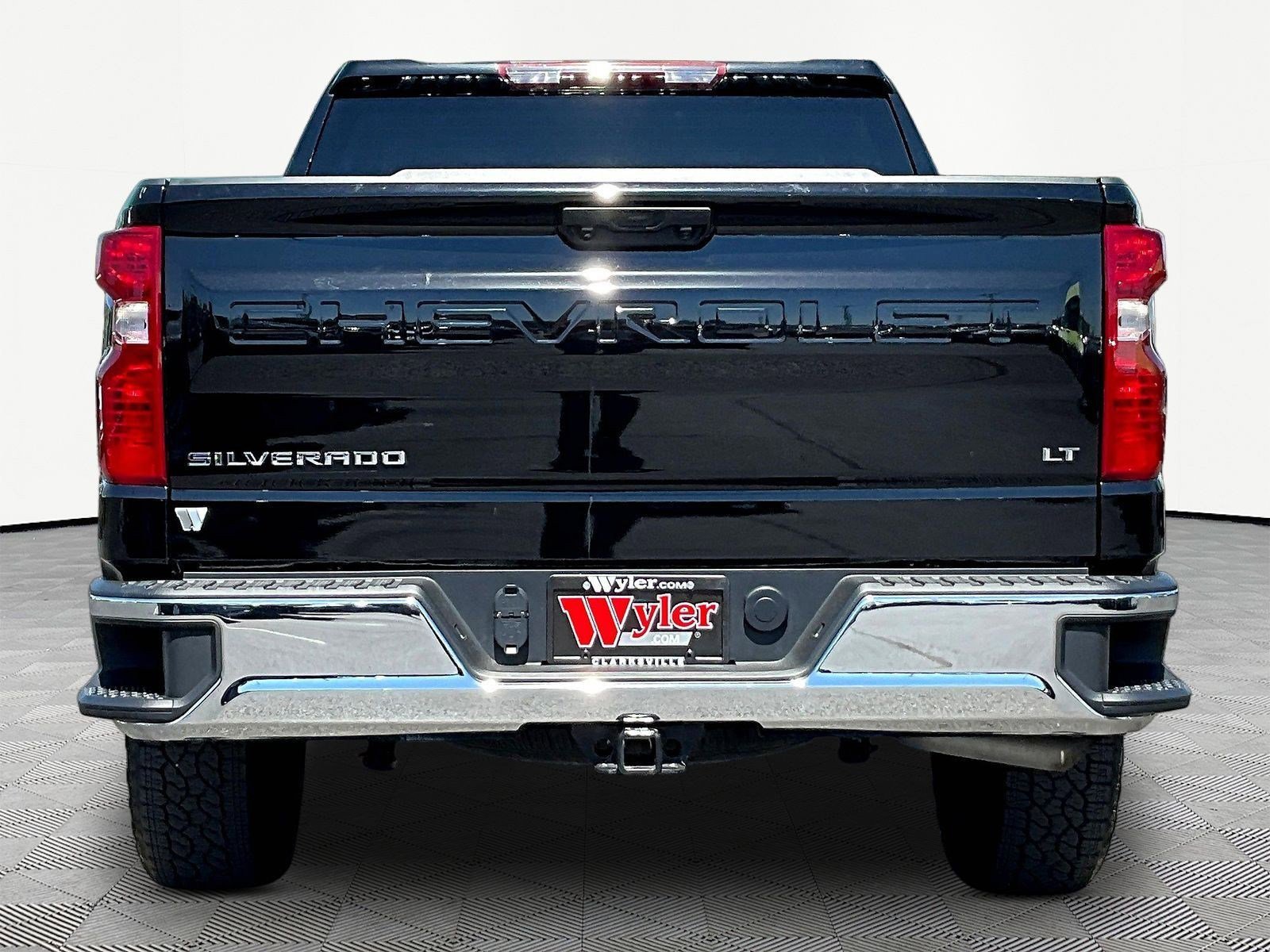Used 2024 Chevrolet Silverado 1500 LT AWD/4WD image 5