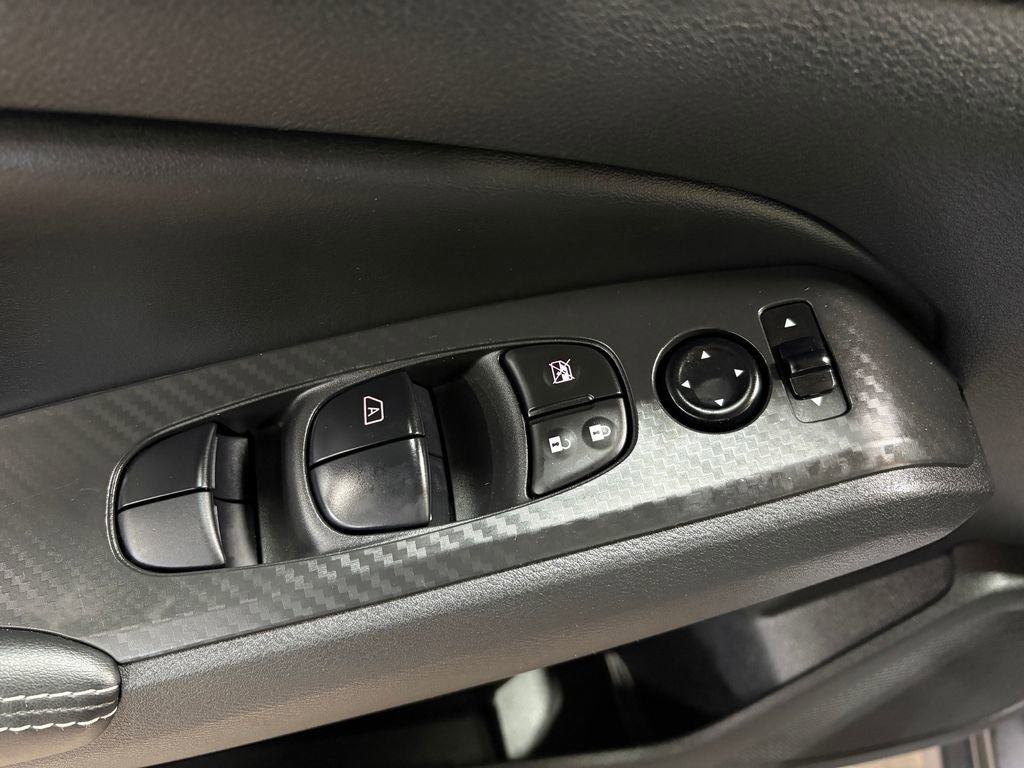 Used 2024 Nissan Altima 2.5 SV image 17