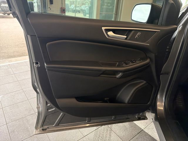 Used 2024 Ford Edge SEL image 20