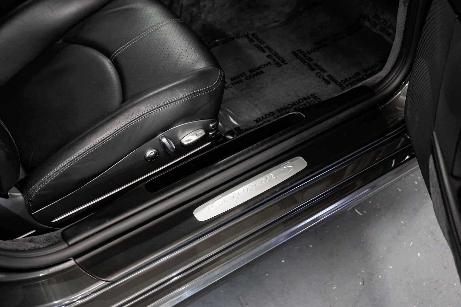 Used 2006 Porsche Cayman S RWD image 21