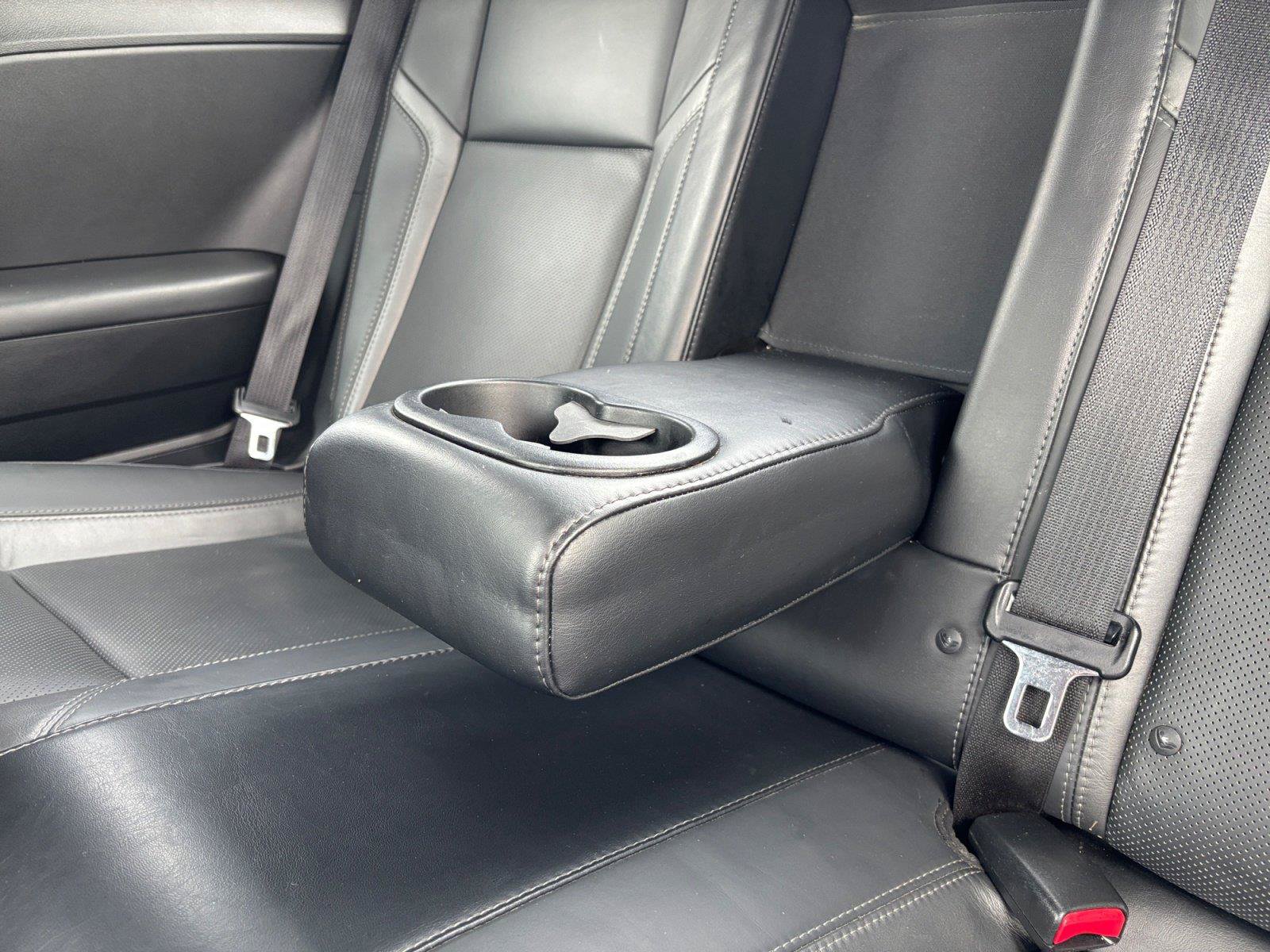 Used 2015 Dodge Challenger R/T Plus RWD image 35