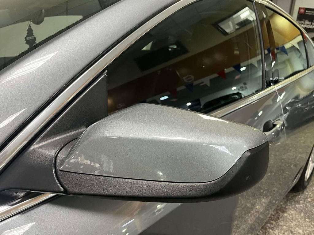 Used 2023 Chevrolet Malibu LT image 11