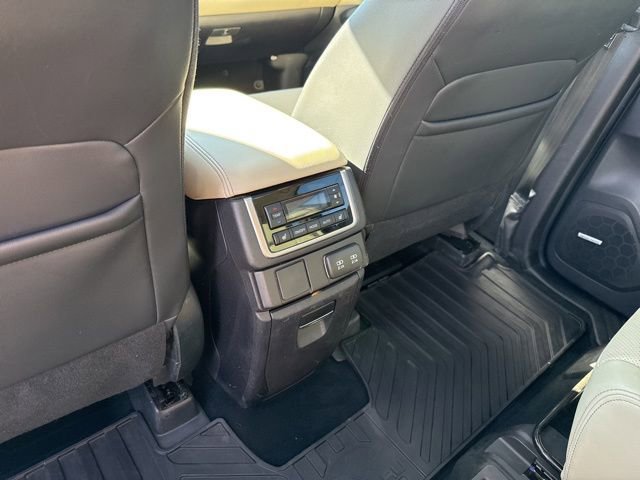 Used 2019 Subaru Ascent Limited AWD/4WD image 11