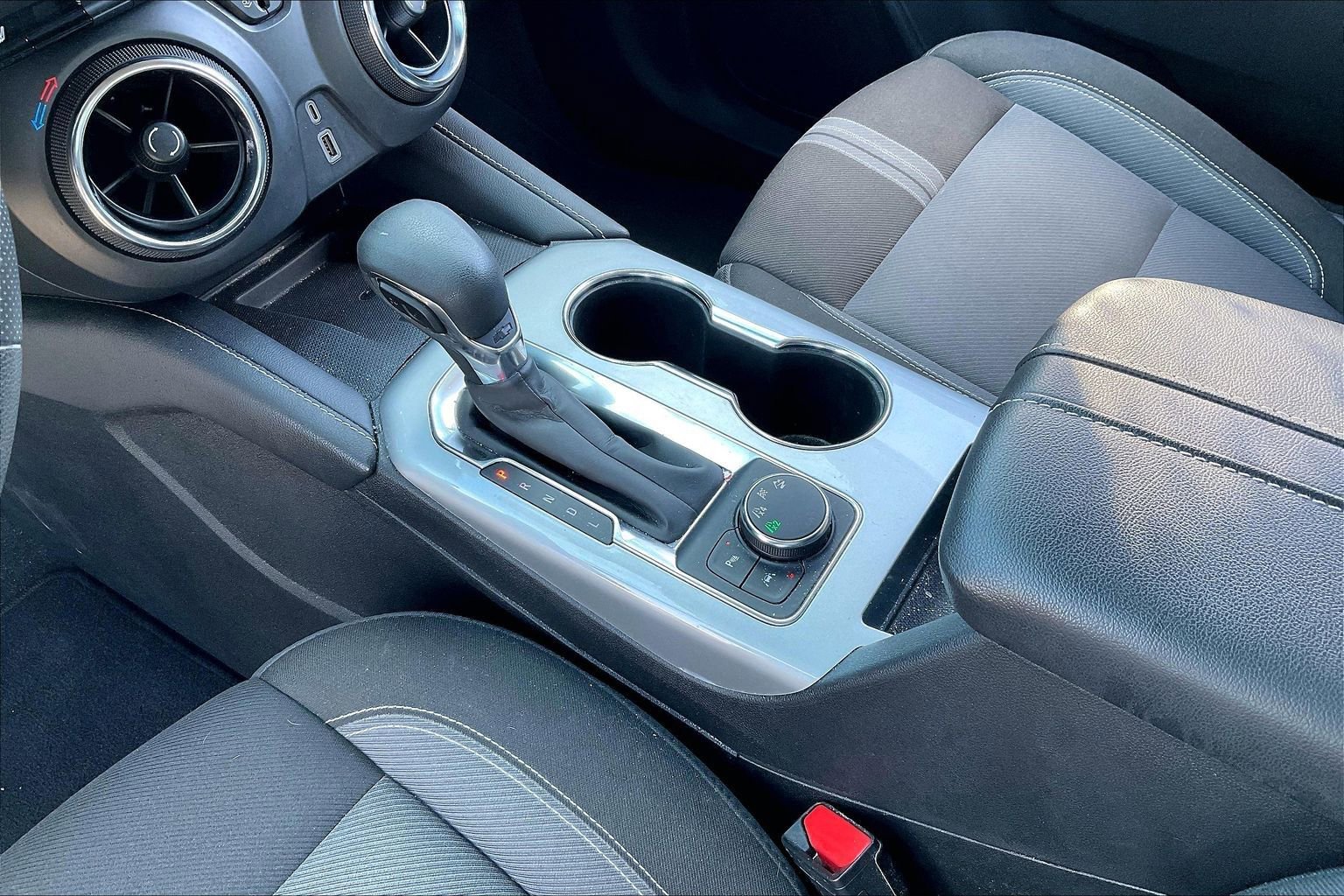 Used 2024 Chevrolet Blazer LT w/ Convenience Package image 13