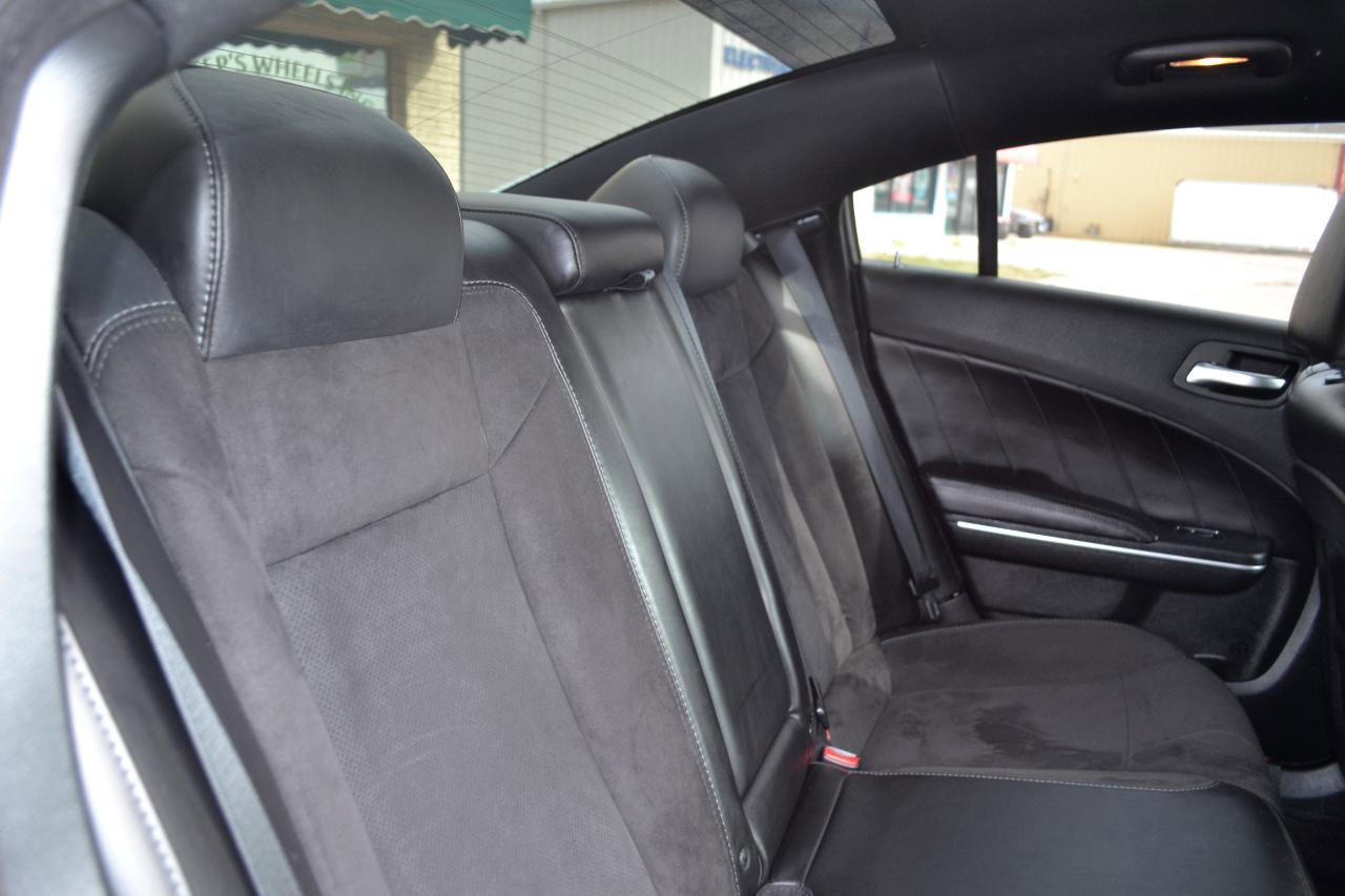 Used 2018 Dodge Charger GT image 35