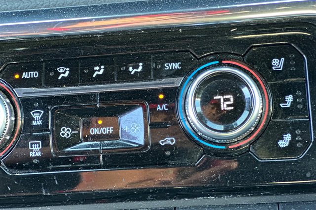 Used 2025 GMC Sierra 3500 Denali image 69