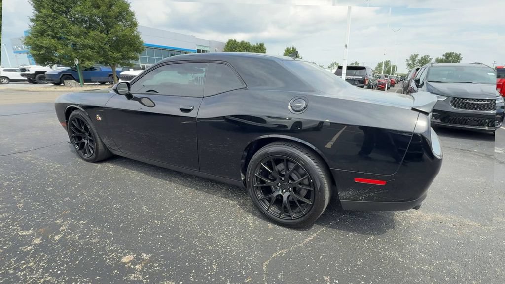 Used 2023 Dodge Challenger R/T Scat Pack RWD image 6