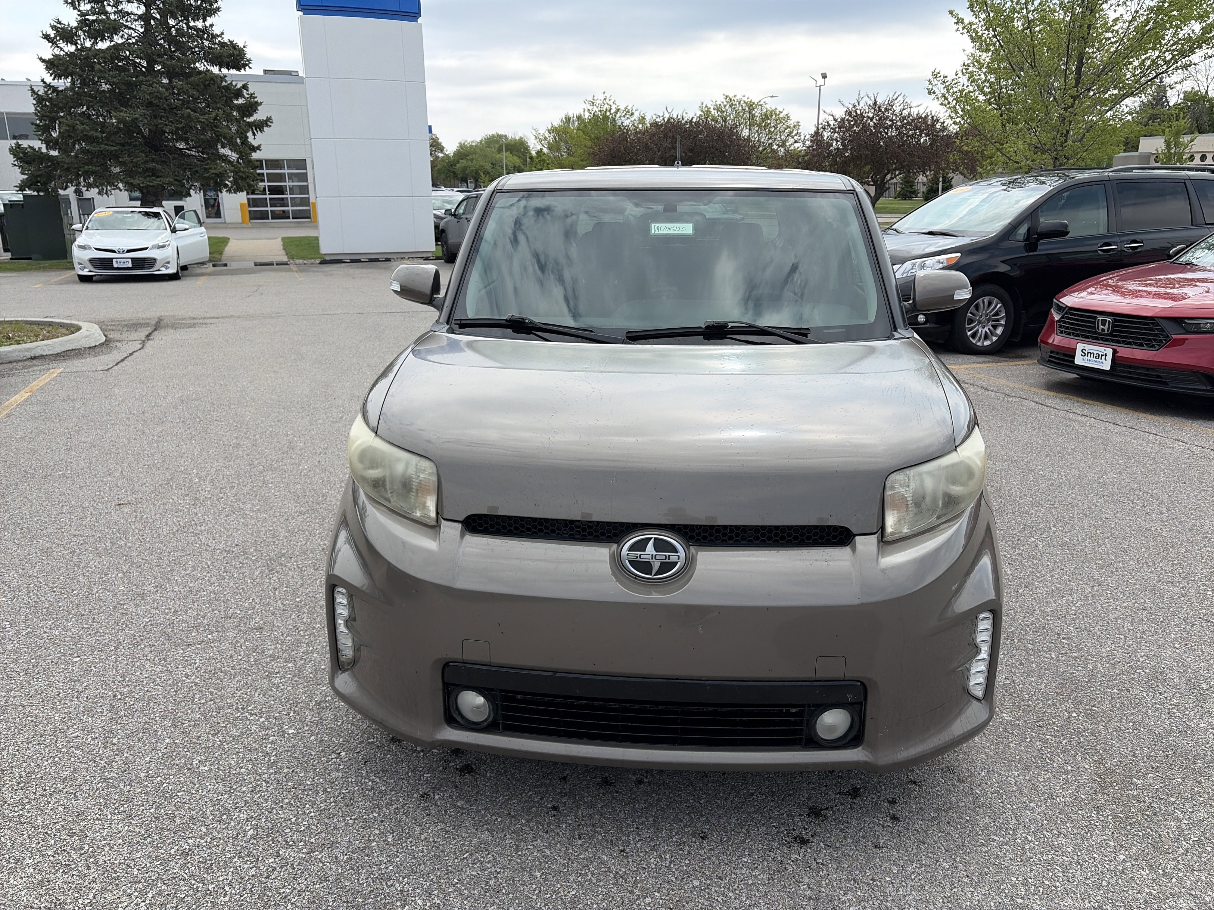 Used 2013 Scion xB FWD image 2