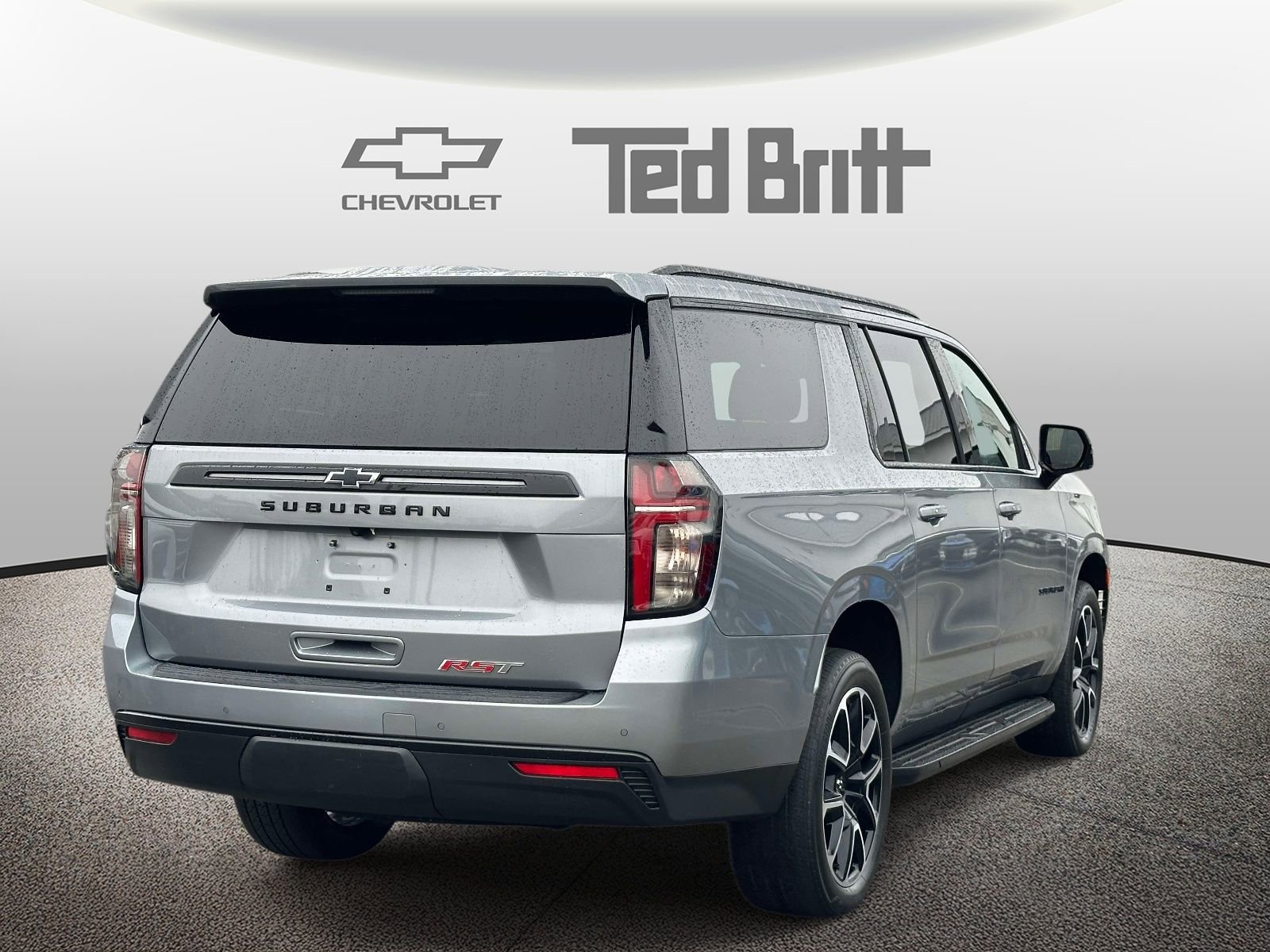 Certified 2023 Chevrolet Suburban RST w/ Luxury Package image 4